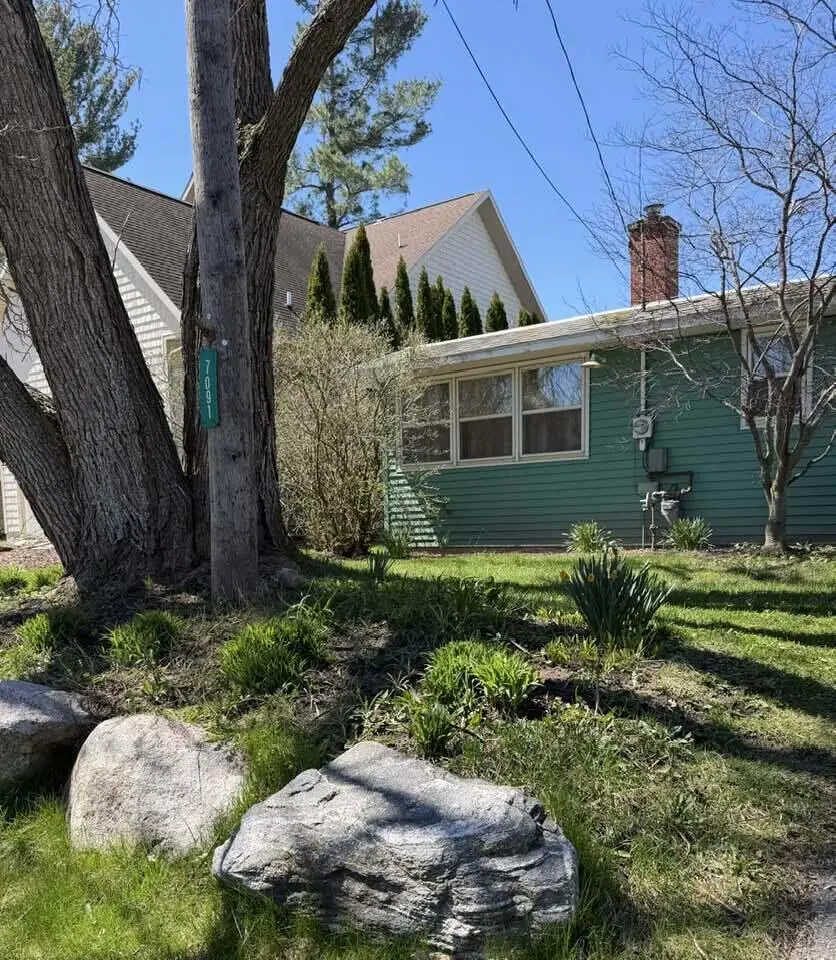 7091 Davies Drive Ne, Rockford, MI 49341 - #3