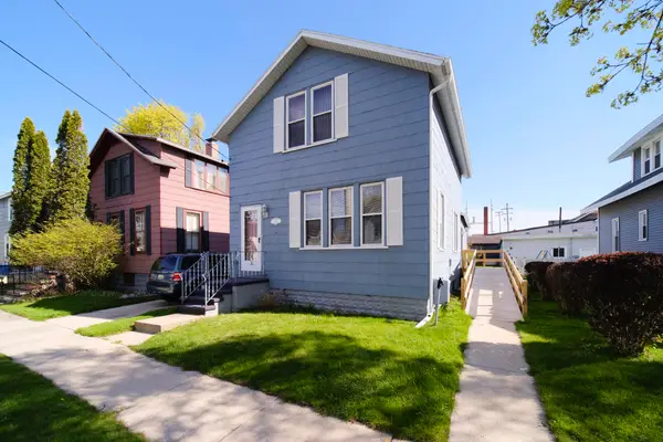 19 Clay Street, Manistee, MI 49660