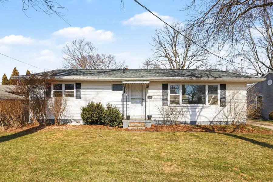 311 Dutton Street, Eaton Rapids, MI 48827 - #2