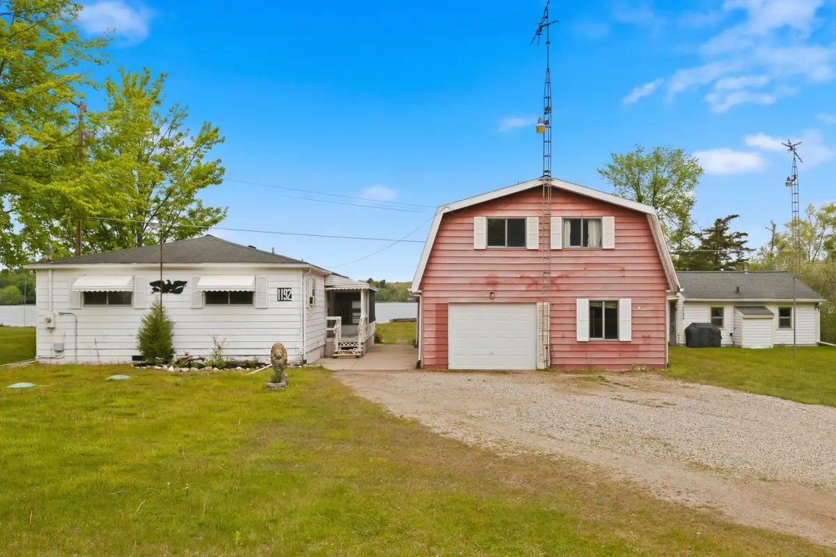 1192 Lakeview Drive, Brooklyn, MI 49230 - #1