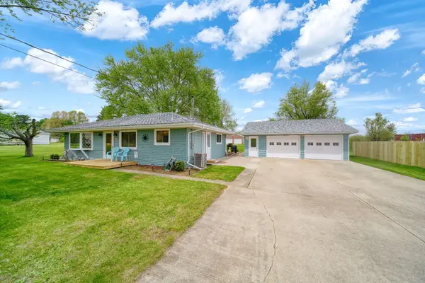 5030 E Berry Road, Pleasant Lake, MI 49272