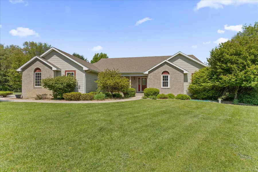 27100 Deerfield Lane, Edwardsburg, MI 49112 - #2