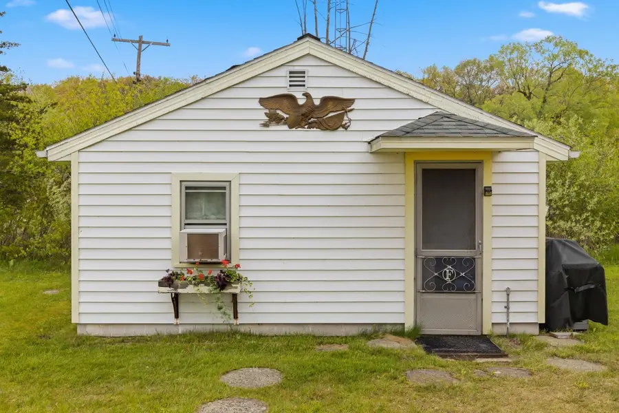 1196 Lakeview Drive, Brooklyn, MI 49230 - #2