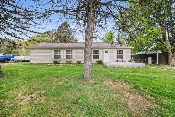 6848 Coon Hill Road, Munith, MI 49259