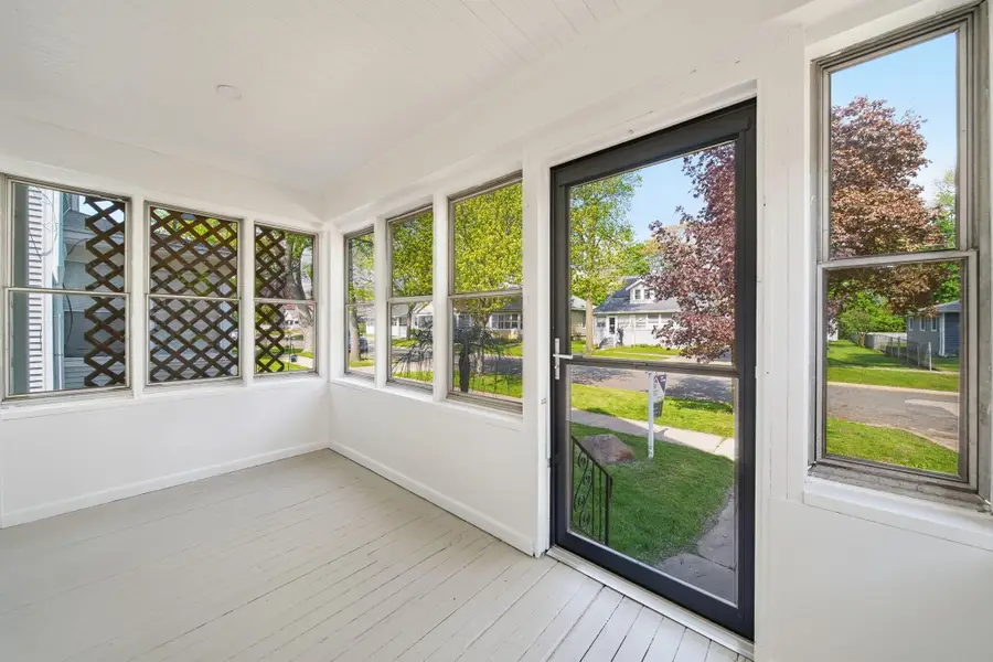 428 Bates Street, Jackson, MI 49202 - #3