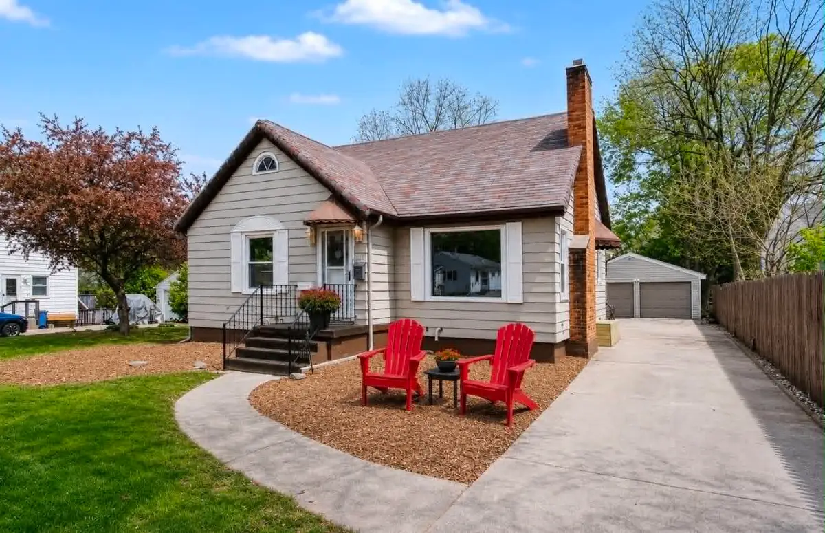 1512 Emerson Avenue Nw, Grand Rapids, MI 49504 - #1
