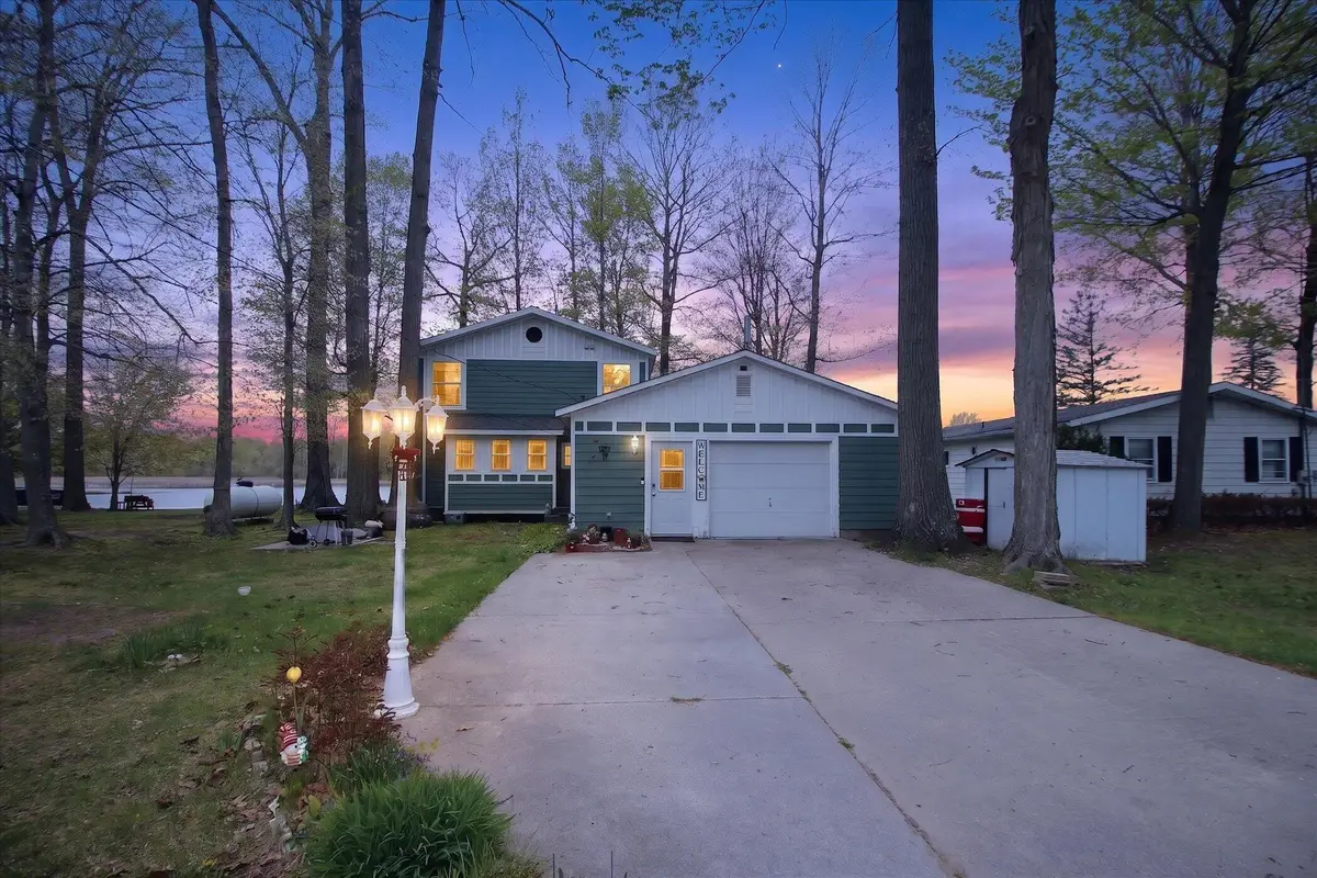 10131 Birch Drive, Riverdale, MI 48877 - #1