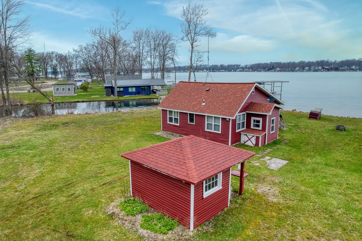 50479 Delling Drive, Dowagiac, MI 49047 - #1