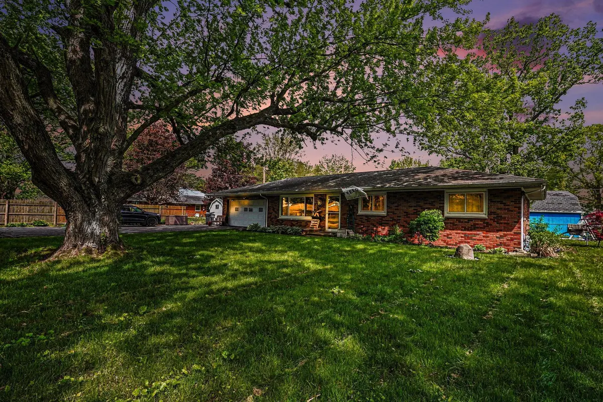15052 N North Park Drive, Constantine, MI 49042 - #1