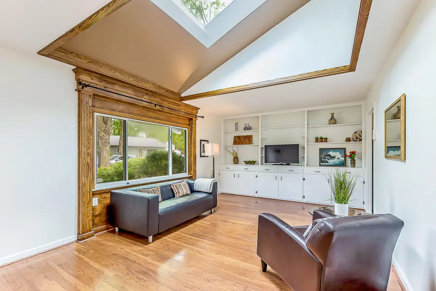 1932 Brock Court, Ann Arbor, MI 48104 - #2