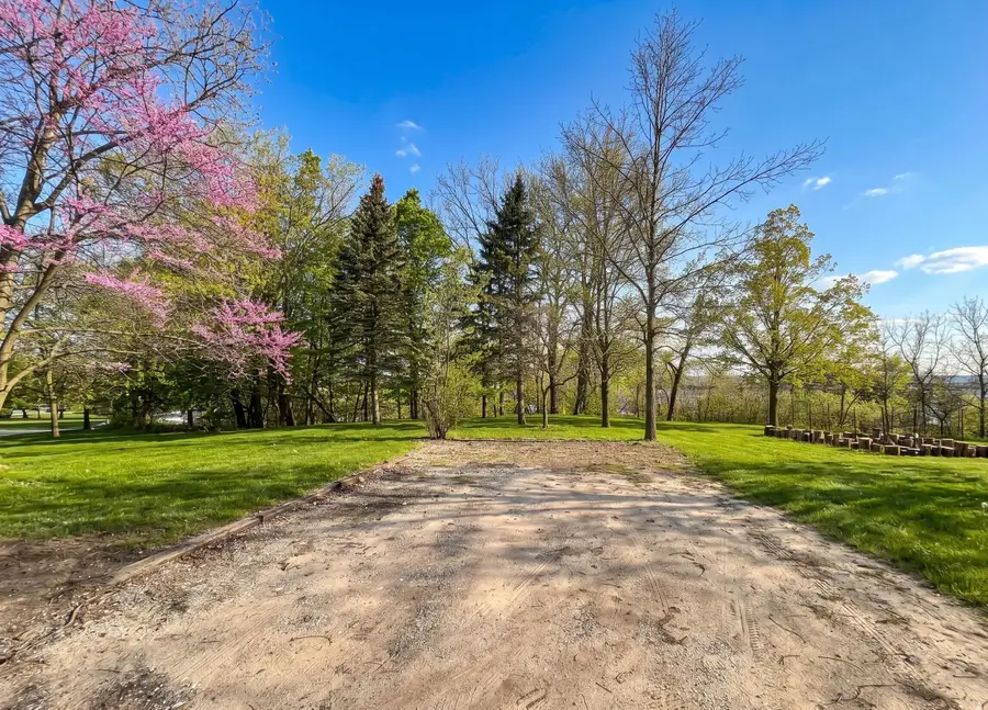 117 N Weaver Avenue, Fremont, MI 49412 - #3