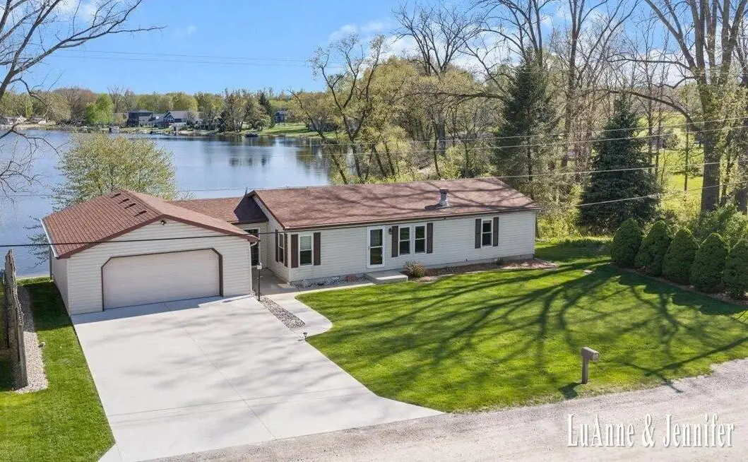 10260 Swem Street Ne, Rockford, MI 49341 - #1