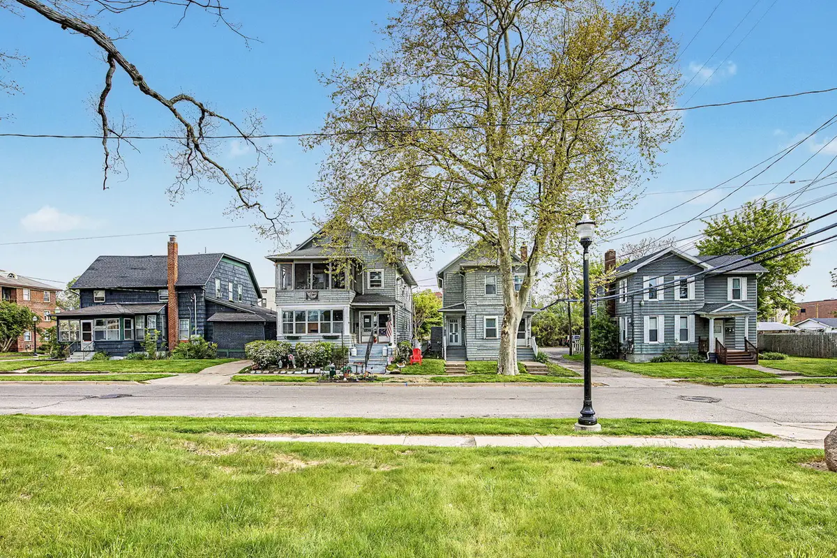 334 W Wesley Street, Jackson, MI 49201 - #1