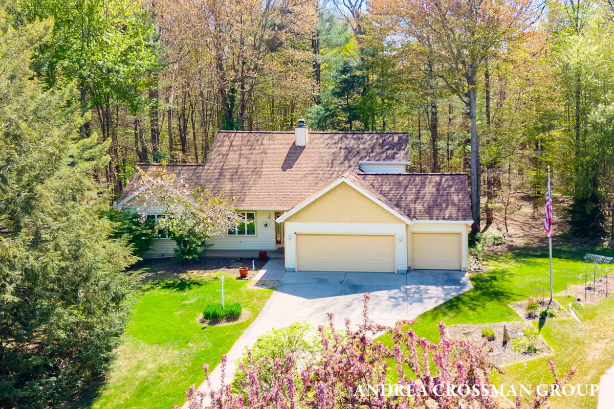 17239 Quail Creek Drive, Spring Lake, MI 49456 - #1