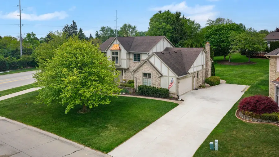 17107 Maple Hill Drive, Northville, MI 48168 - #3