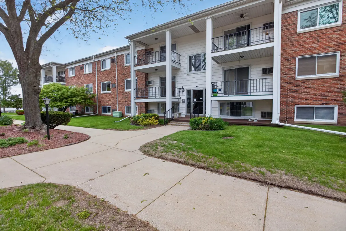 806 W Michigan Avenue #204E, Jackson, MI 49202 - #1