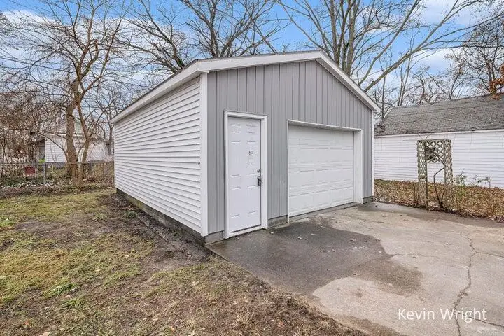 883 Emerson Avenue, Muskegon, MI 49442 - #3