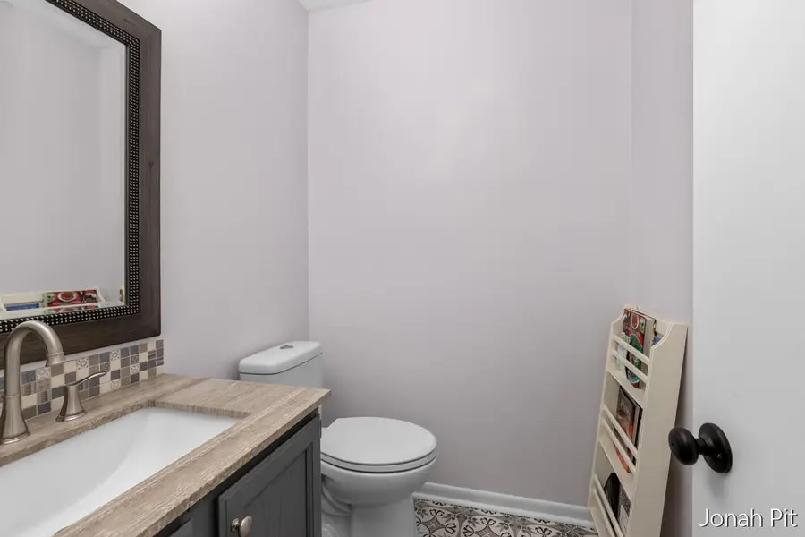 2436 E Collier Avenue Se, Grand Rapids, MI 49546 - #3
