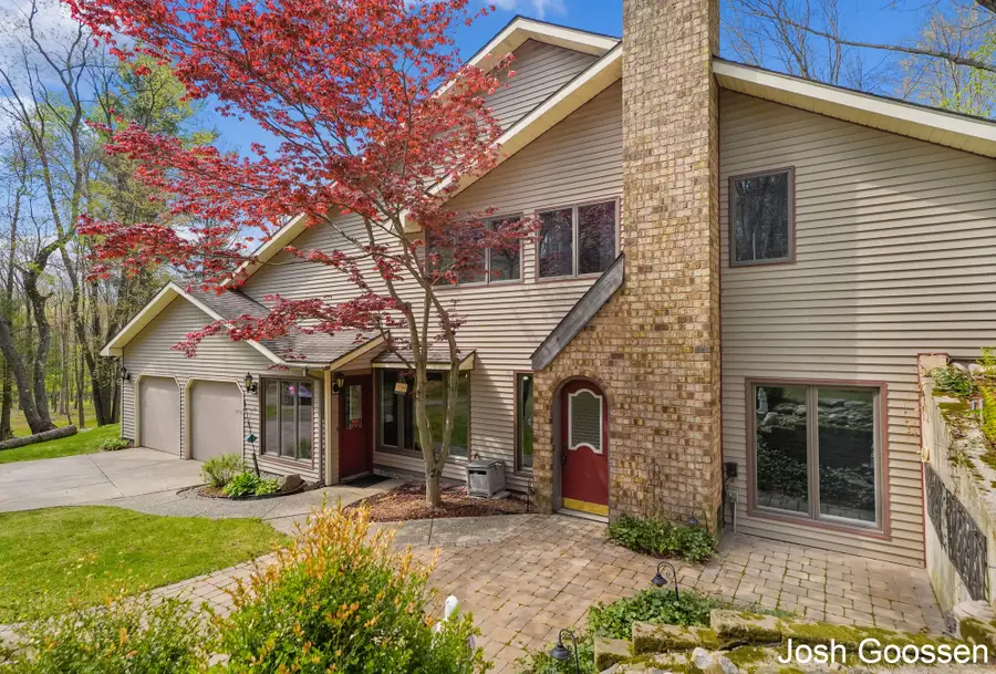 5742 Timber Canyon Bend Ne, Belmont, MI 49306 - #3