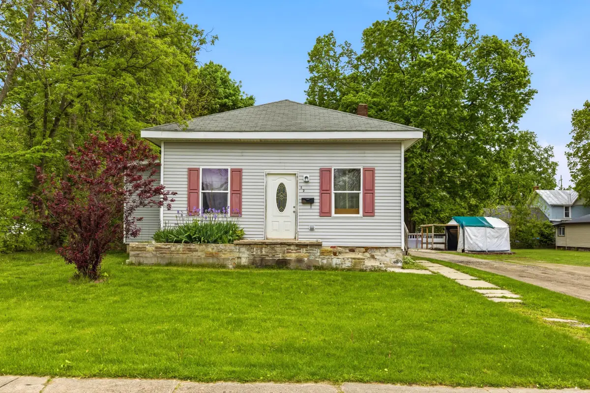 52 W Chicago Street, Quincy, MI 49082 - #1