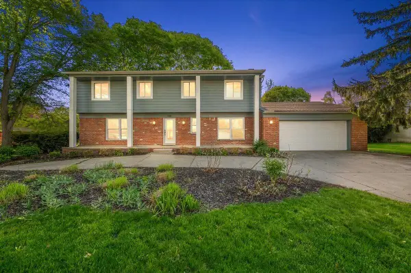 7381 Cathedral Drive, Bloomfield Hills, MI 48301