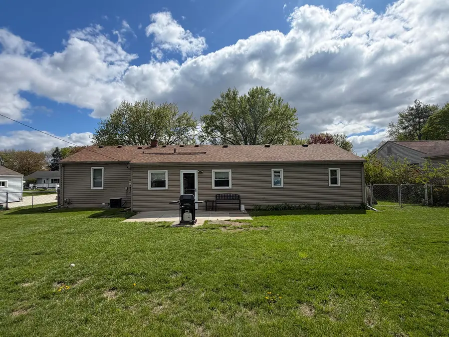 46329 Huling Street, Shelby, MI 48317 - #3