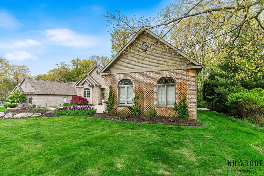 2333 Longmeadow Street Nw, Grand Rapids, MI 49504 - #3