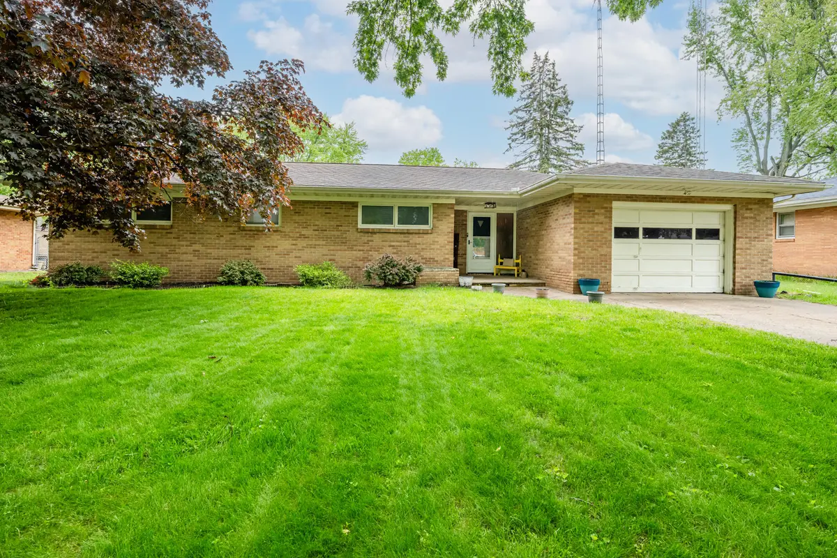 334 Hoover Avenue, Benton Harbor, MI 49022 - #1