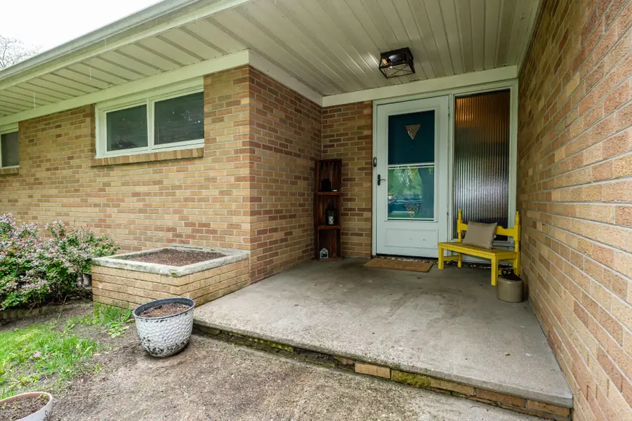 334 Hoover Avenue, Benton Harbor, MI 49022 - #2