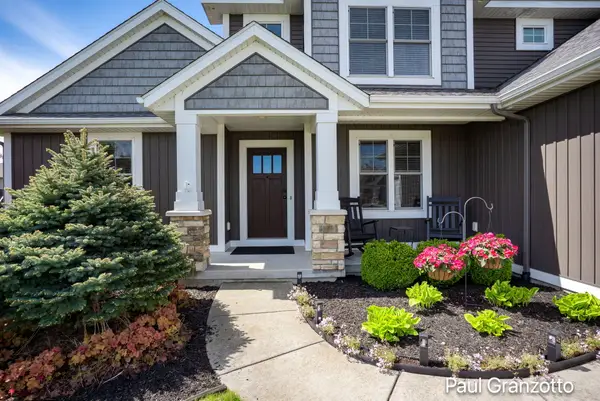 2480 Cedar West Drive, Jenison, MI 49428