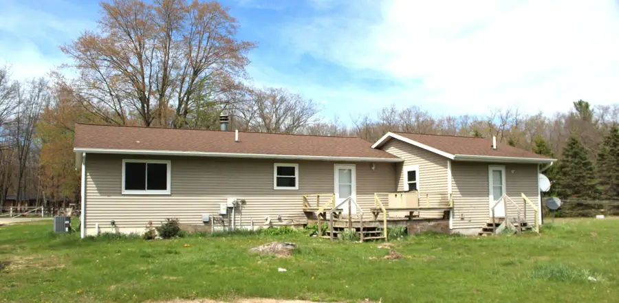 2465 E Arthur Road, Rothbury, MI 49452 - #3