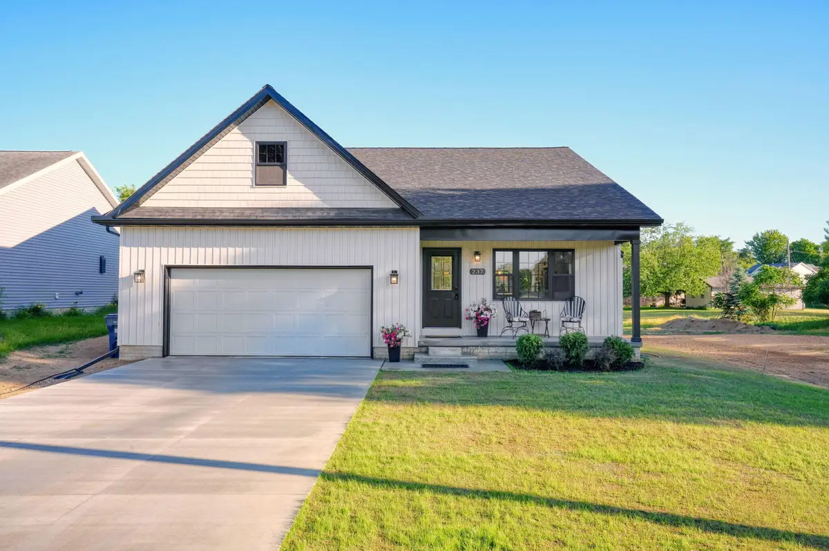 237 Ambler Drive, Brooklyn, MI 49230 - #1