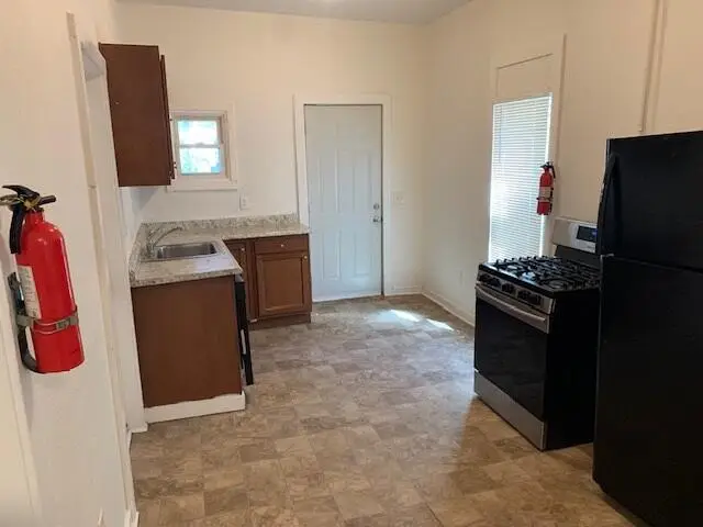 1046 Lafayette Avenue Se, Grand Rapids, MI 49507 - #2