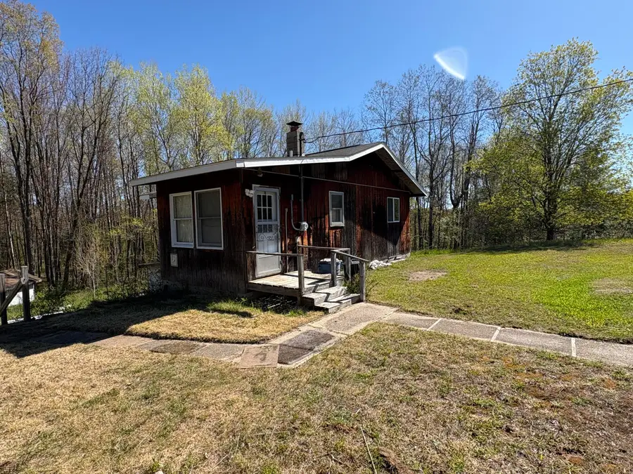 11904 E 8th Street, Reed City, MI 49677 - #3