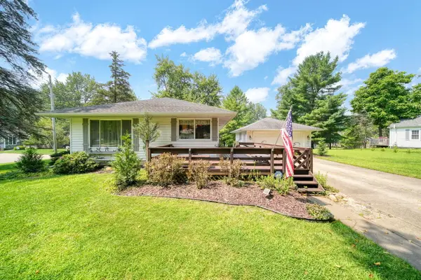 6126 Crest Road, Jackson, MI 49203