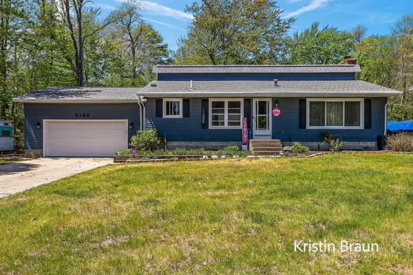 5185 Pine Ridge Drive, Norton Shores, MI 49441
