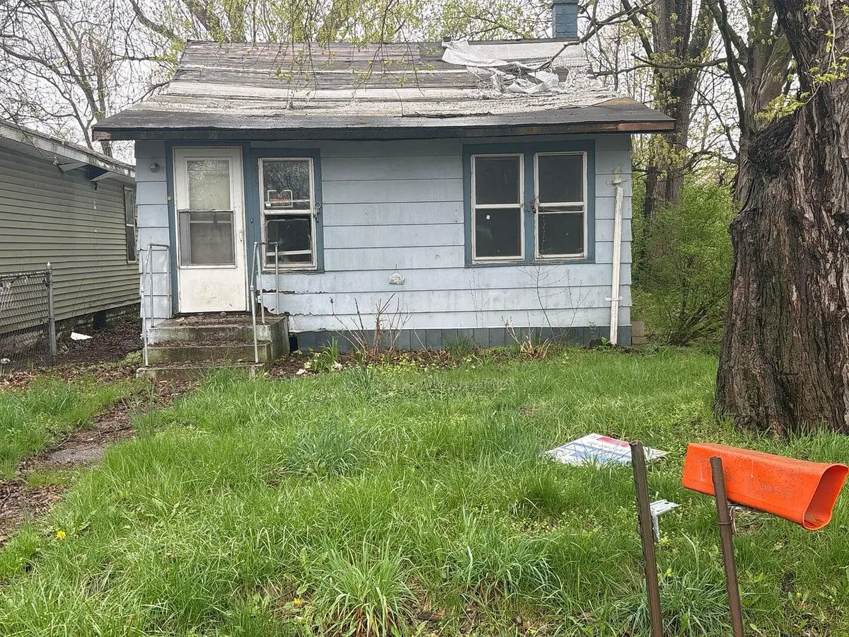 282 Chestnut Street, Benton Harbor, MI 49022 - #1