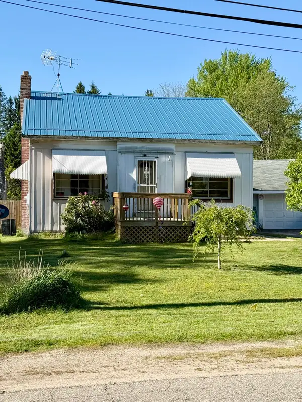 616 W High Street, Bangor, MI 49013