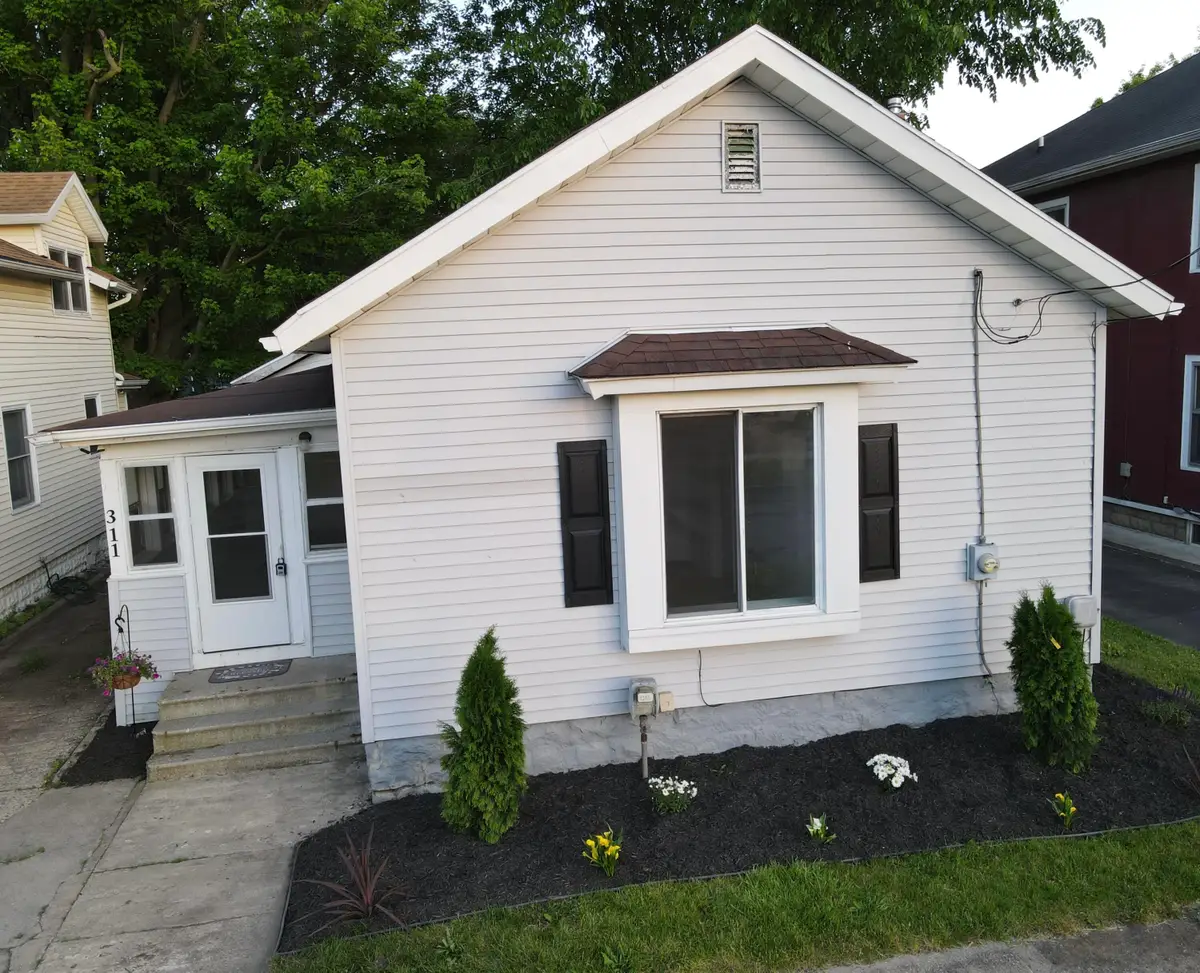 311 Quarry Street, Jackson, MI 49201 - #1