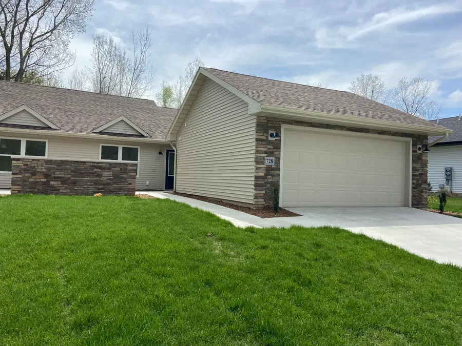 728 Violet Way, Saint Joseph, MI 49085 - #3