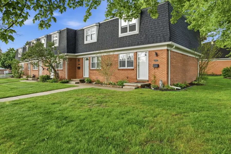 45315 Kensington Street, Utica, MI 48317 - #3