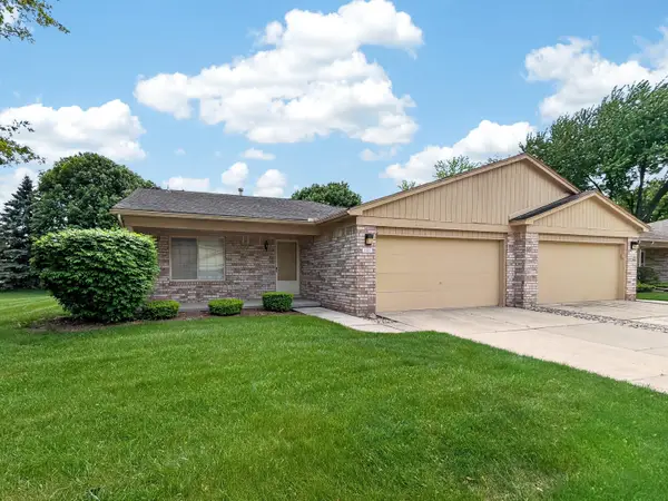 41520 Janet Circle #60, Clinton Twp, MI 48038