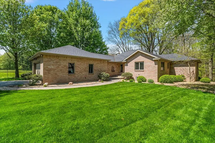 2400 Pine Hill Court, Saint Joseph, MI 49085 - #3