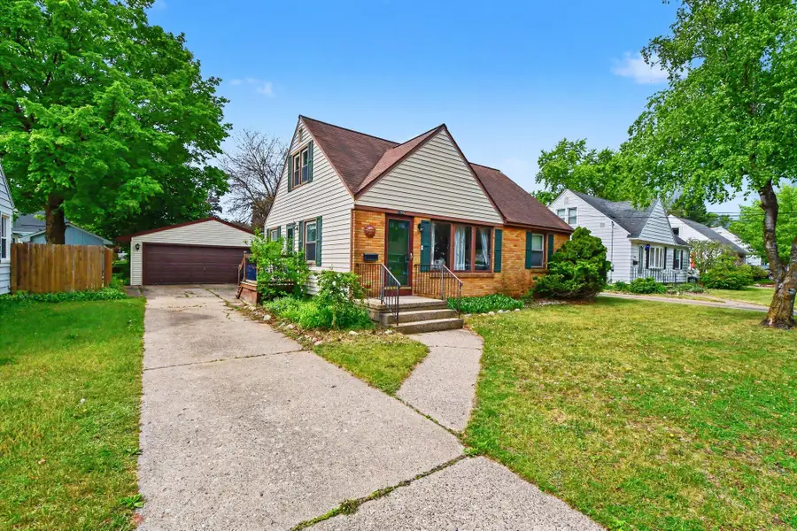 1308 Ellsmere Street Ne, Grand Rapids, MI 49505 - #3