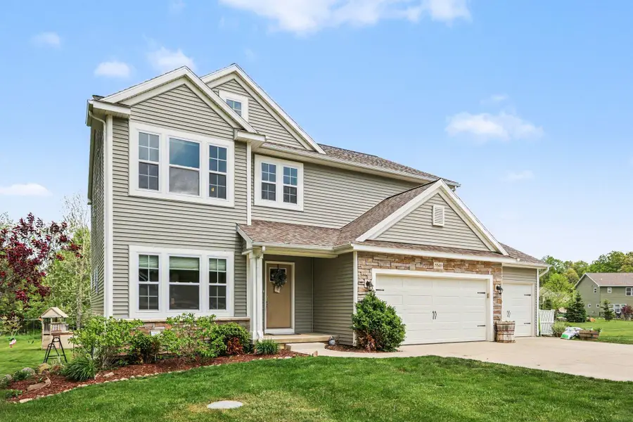 5540 Radiant Avenue, Howell, MI 48855 - #2