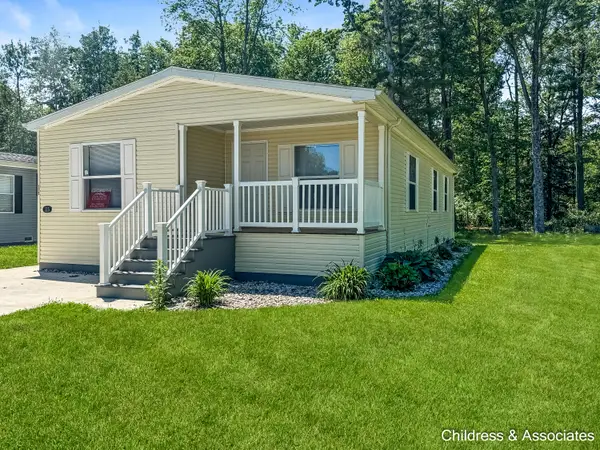 115 San Souci Drive Nw, Sparta, MI 49345
