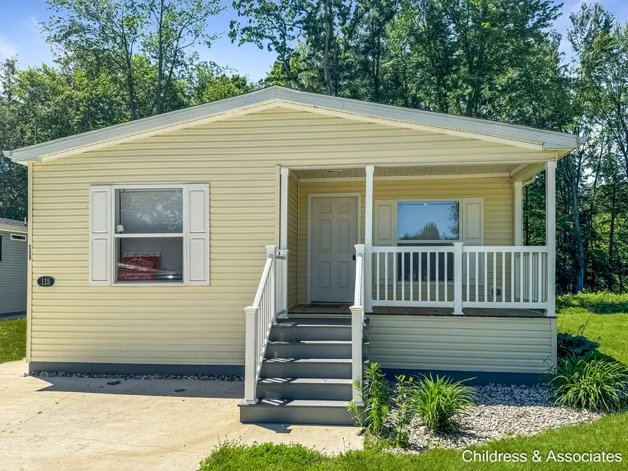 115 San Souci Drive Nw, Sparta, MI 49345 - #2