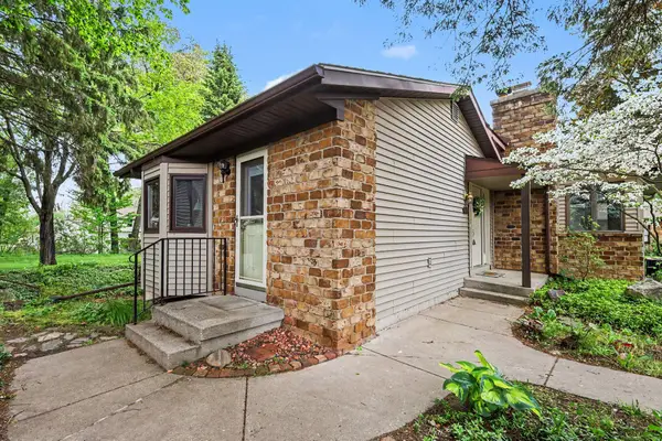 2579 Knightsbridge Road Se, Grand Rapids, MI 49546