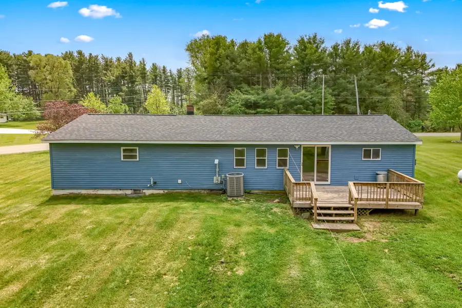 1240 E Hastings Lake Road, Jonesville, MI 49250 - #3
