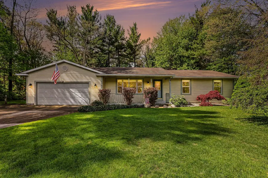 7701 Pinewood Drive, Whitehall, MI 49461 - #2